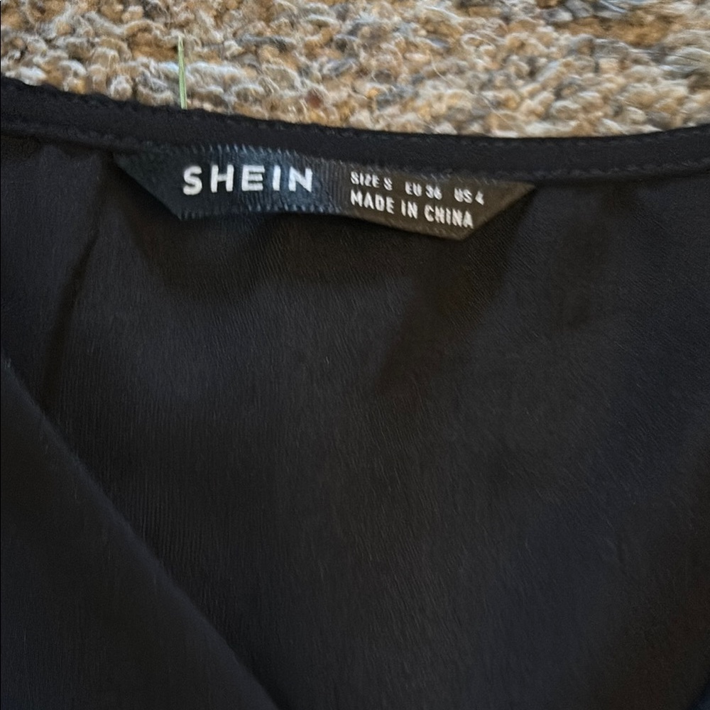 Elegant Black Women's Top - Picture 3 of 6